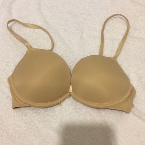 Victoria’s Secret nude bra